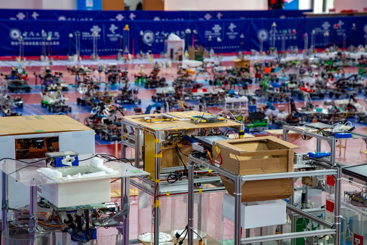 说明: G:\工程公司工作\学科竞赛\2021学科竞赛\工程训练竞赛\省赛\新闻稿\照片\出片\IMG_7843.jpg