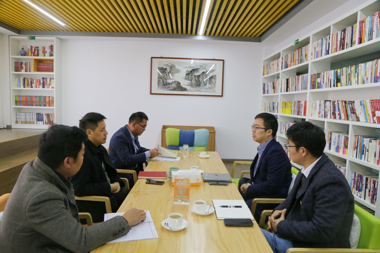 说明: D:\工程公司工作\宣传\2020新闻稿\20201207四灶浦社工委走访\IMG_6206.JPG